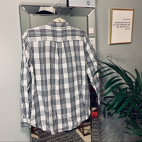 Plaid Banana Republic Boyfriend Fit Shirt - Picture 3 of 3